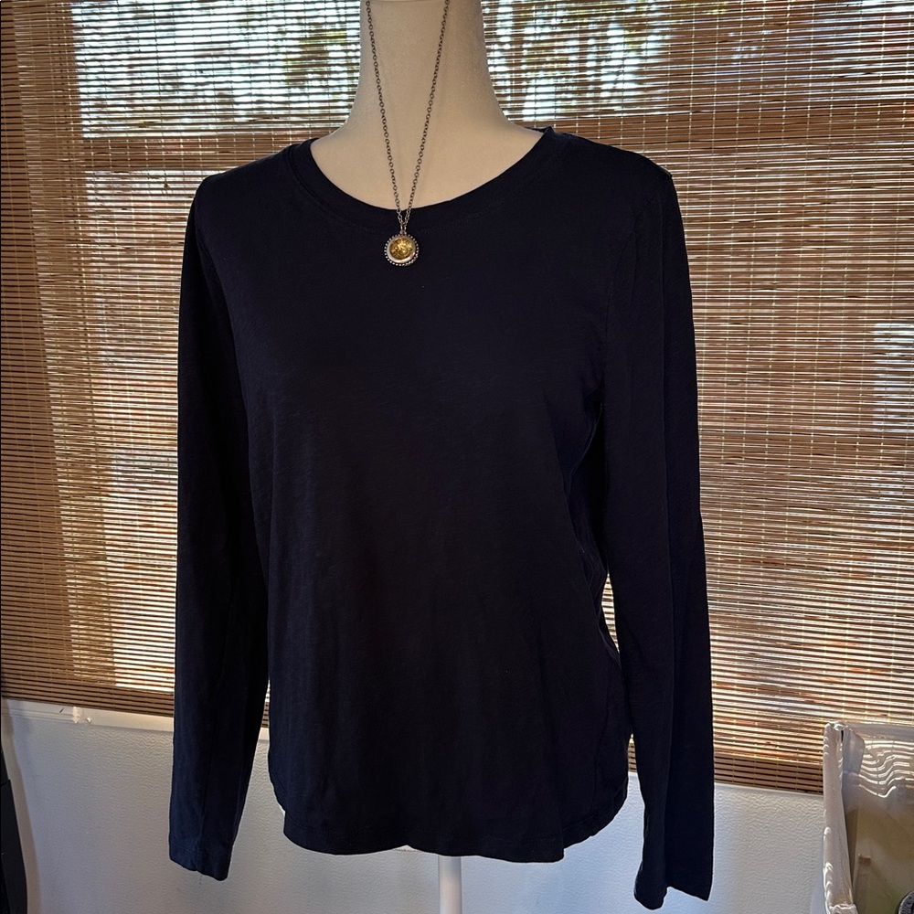 J. Crew Girlfriend Tee in navy Crewneck